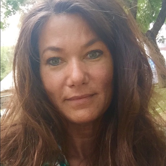 Meet your Posher, Kristin - Picture 1 of 1